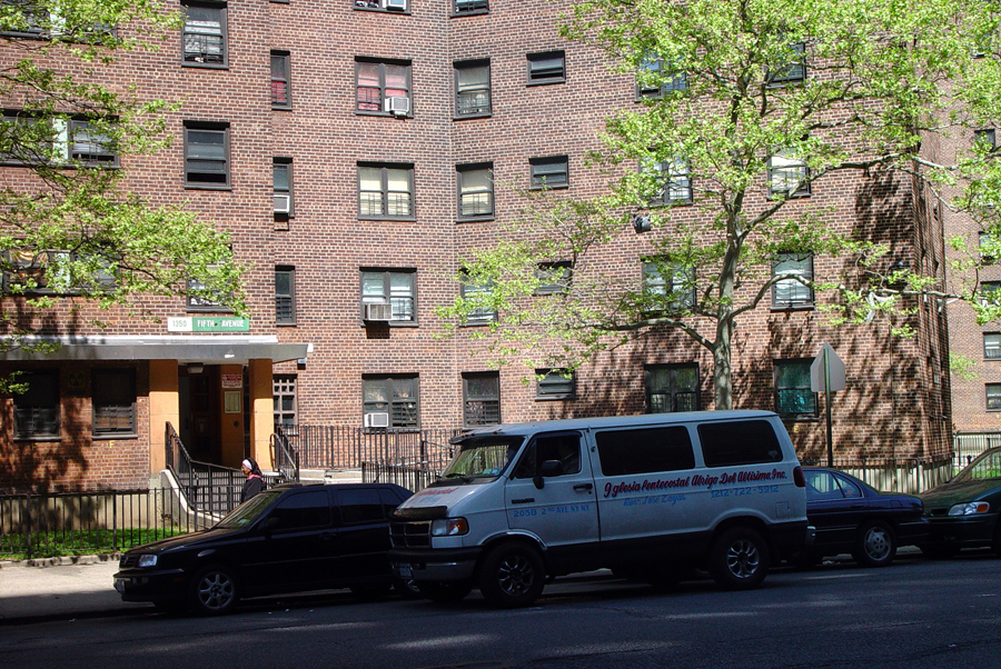 harlem_streets.070505-022.jpg