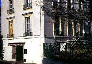 france-suburban-199506.jpg