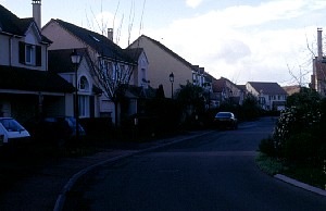 france-suburban-199514.jpg