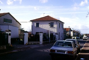 france-suburban-199518.jpg