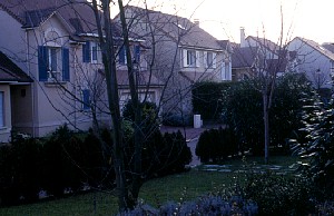 france-suburban-199520.jpg